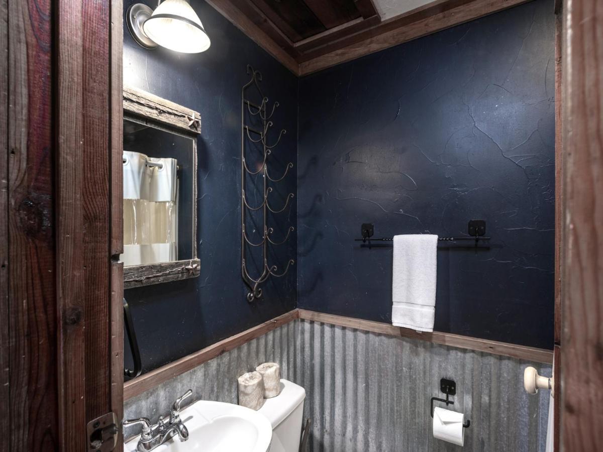 Apache Village 3, Queen Bed, Midtown, Sleeps 2 鲁伊多索 外观 照片