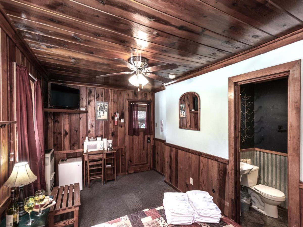 Apache Village 3, Queen Bed, Midtown, Sleeps 2 鲁伊多索 外观 照片